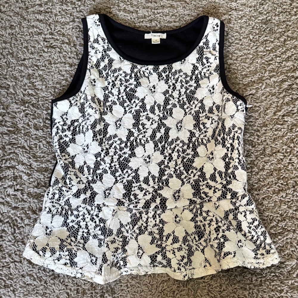 Timing Black and White Floral Lace Blouse